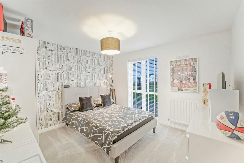 Additional property image - Tiger Moth Road, Weston-Super-Mare - SHOW HOME CONDITION