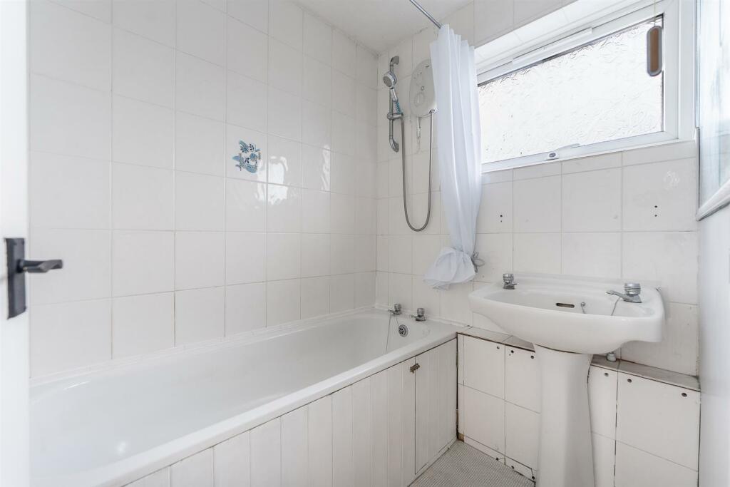 Additional property image - Tamar Road, Worle - NO ONWARD CHAIN