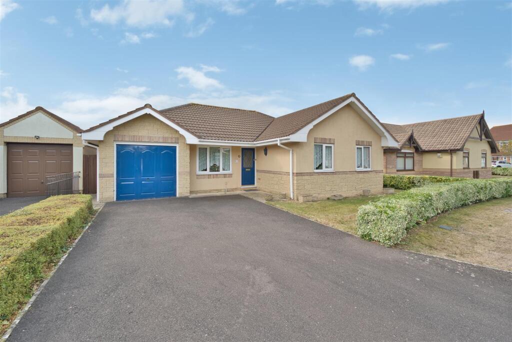 Main image of property: The Hedges, St. Georges - NO ONWARD CHAIN