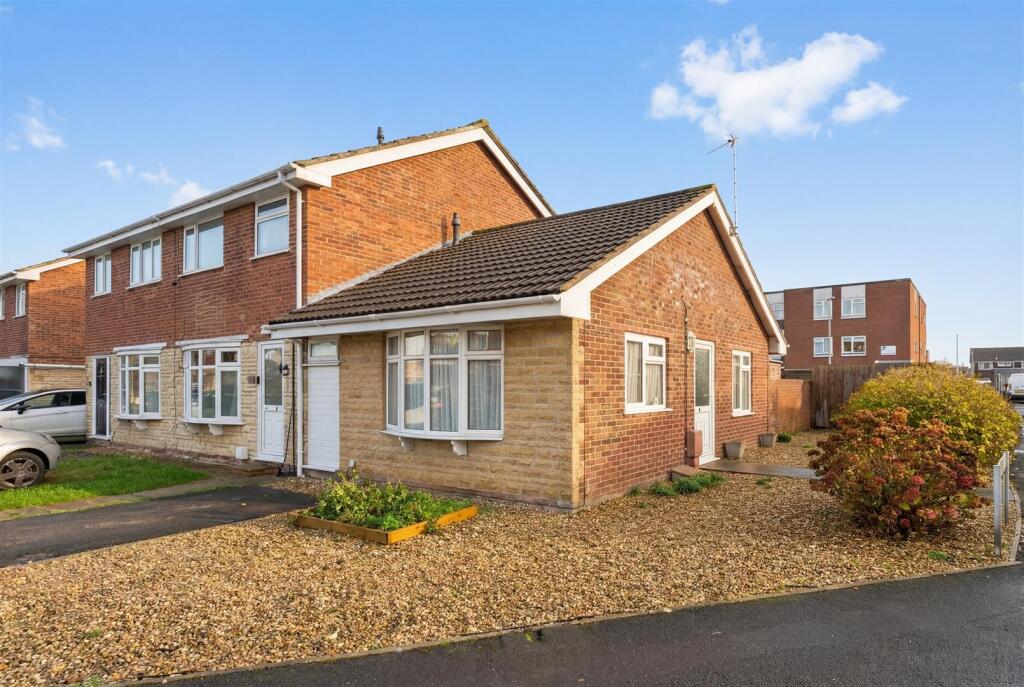 Main image of property: Trenleigh Drive, Worle - A HIDDEN GEM!