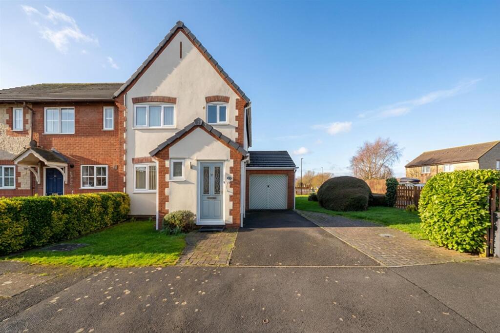 Main image of property: Ellis Park, St. Georges - POPULAR LOCATION