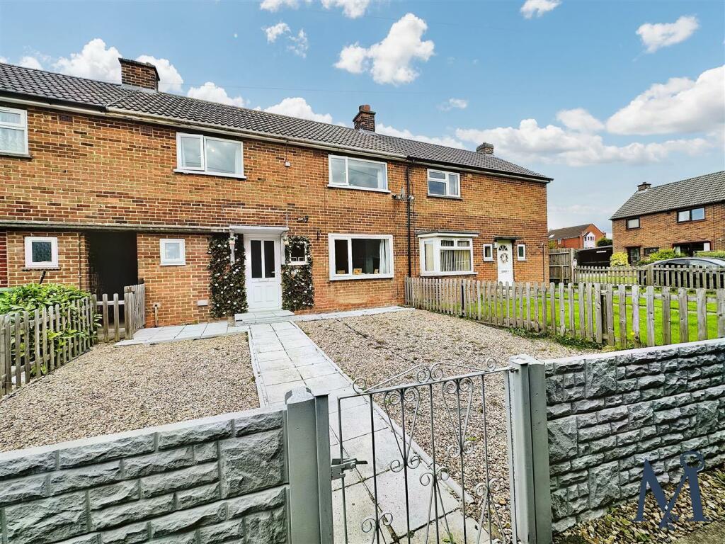 3 bedroom terraced house for sale in Abbey Close, AshbyDeLaZouch, LE65