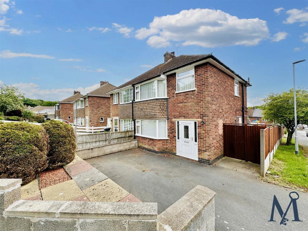 3 bedroom semidetached house for sale in Leicester Road, Whitwick