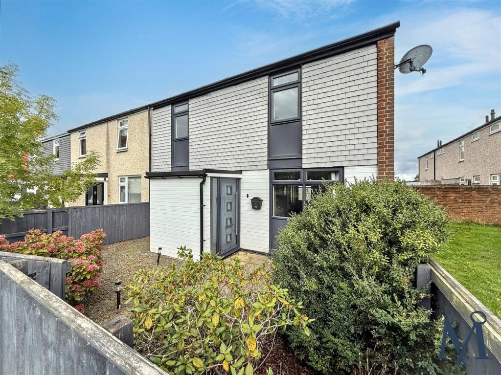 Main image of property: Park Lane, Nuneaton