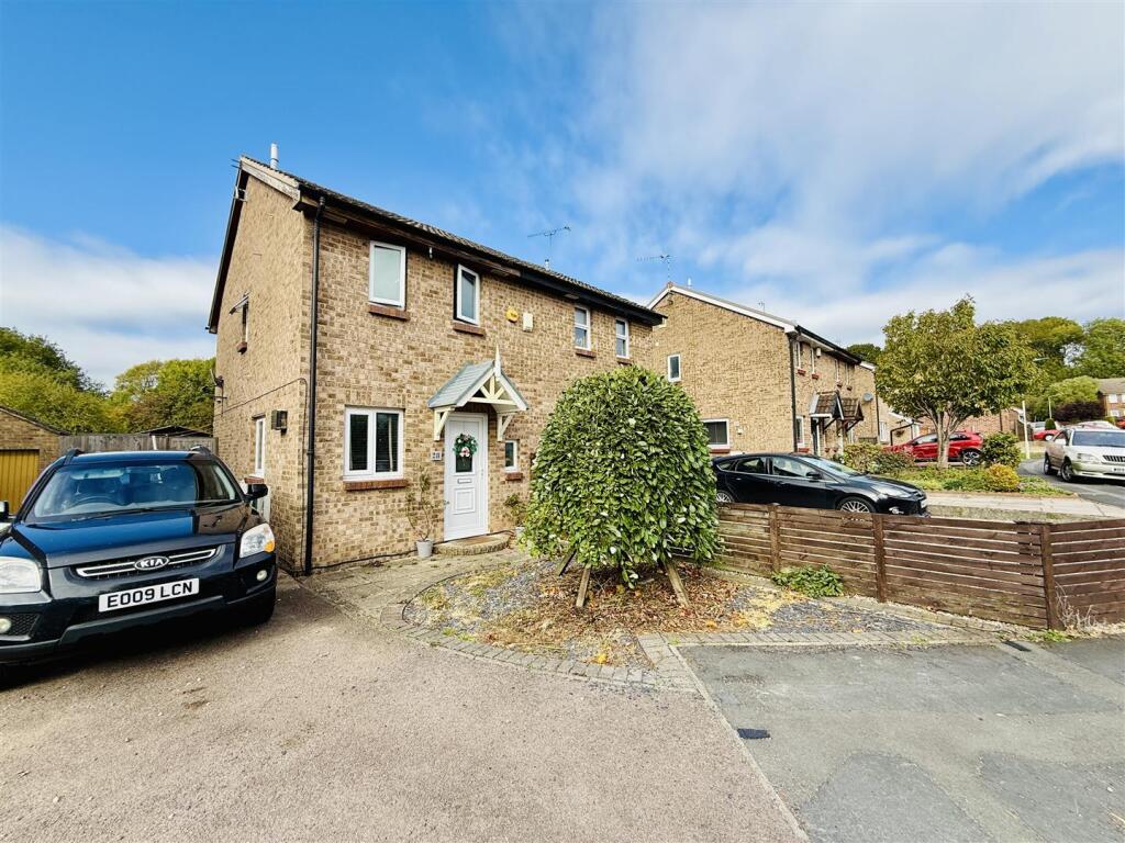 Main image of property: Foxhill Drive, Glen Parva, Leicester