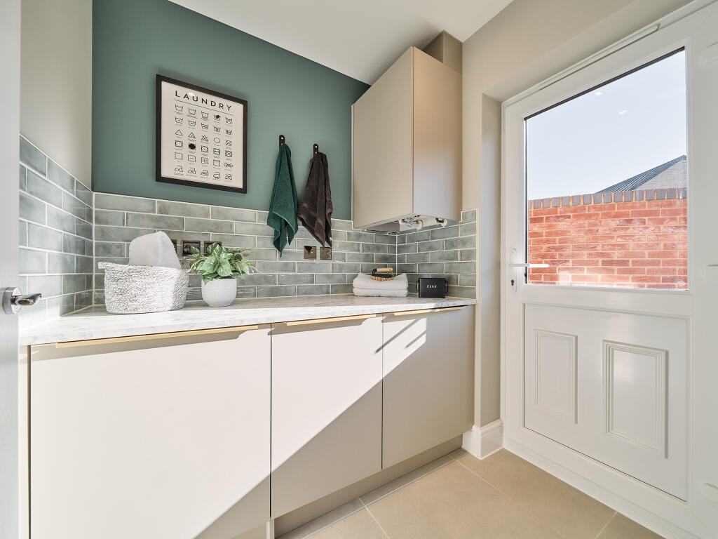 Additional property image - Kenilworth Gate, Leamington Road, Kenilworth, 
CV8 2AA