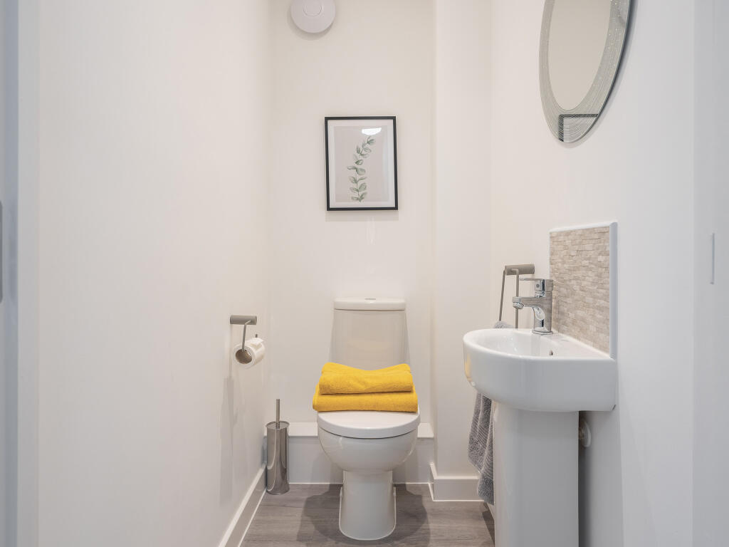 Additional property image - Kenilworth Gate, Leamington Road, Kenilworth, 
CV8 2AA