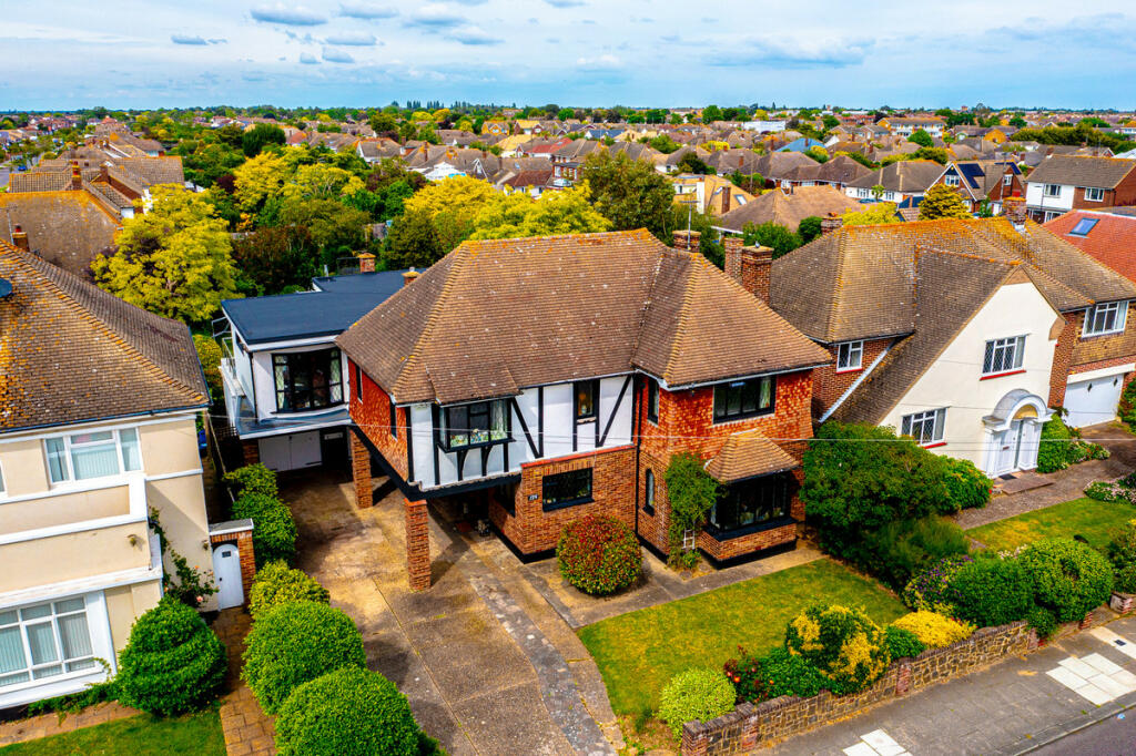 5 bedroom detached house for sale in Burges Road, Thorpe Bay, SS1