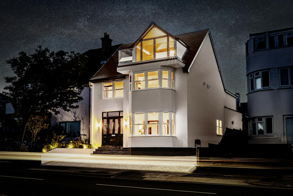 Main image of property: The Ridgeway, Chalkwell, SS0