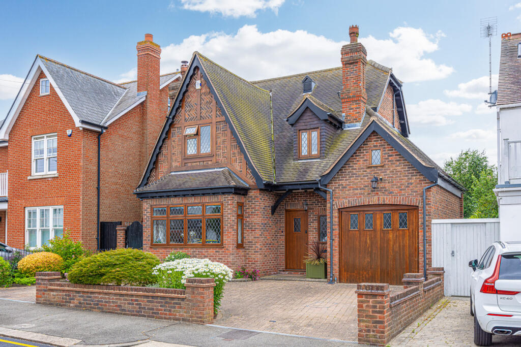 Main image of property: Vernon Road, Leigh-on-sea, SS9