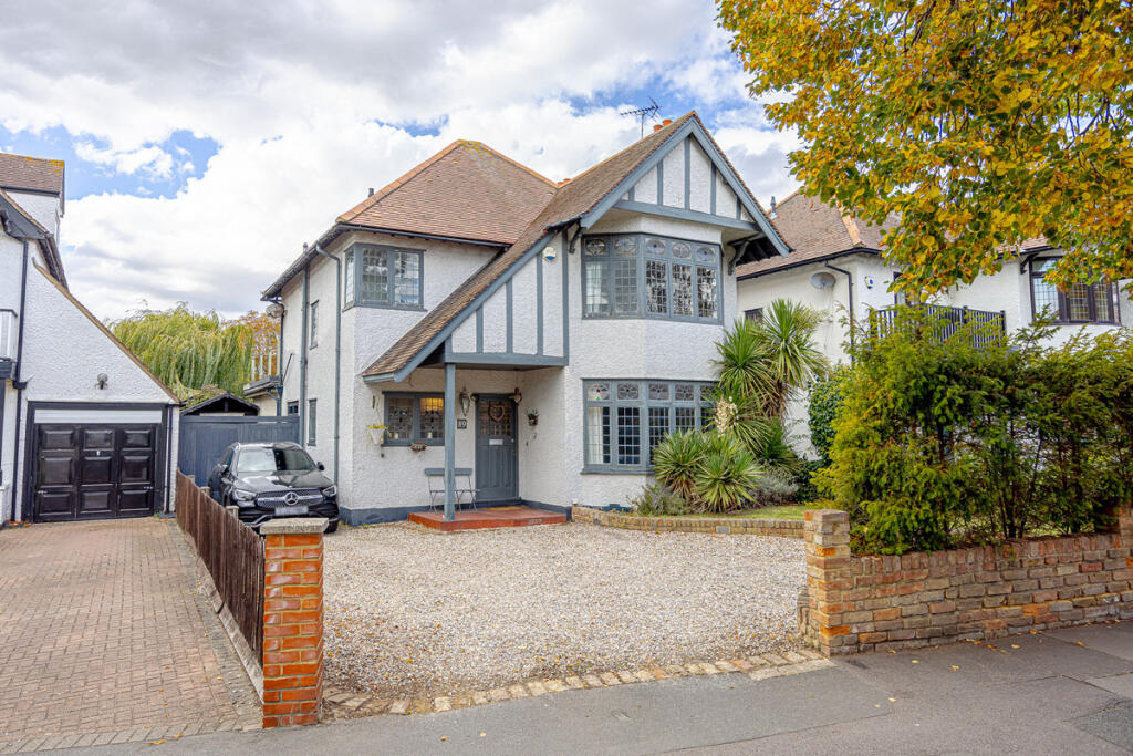 Main image of property: Chalkwell Avenue, Westcliff-on-sea, SS0