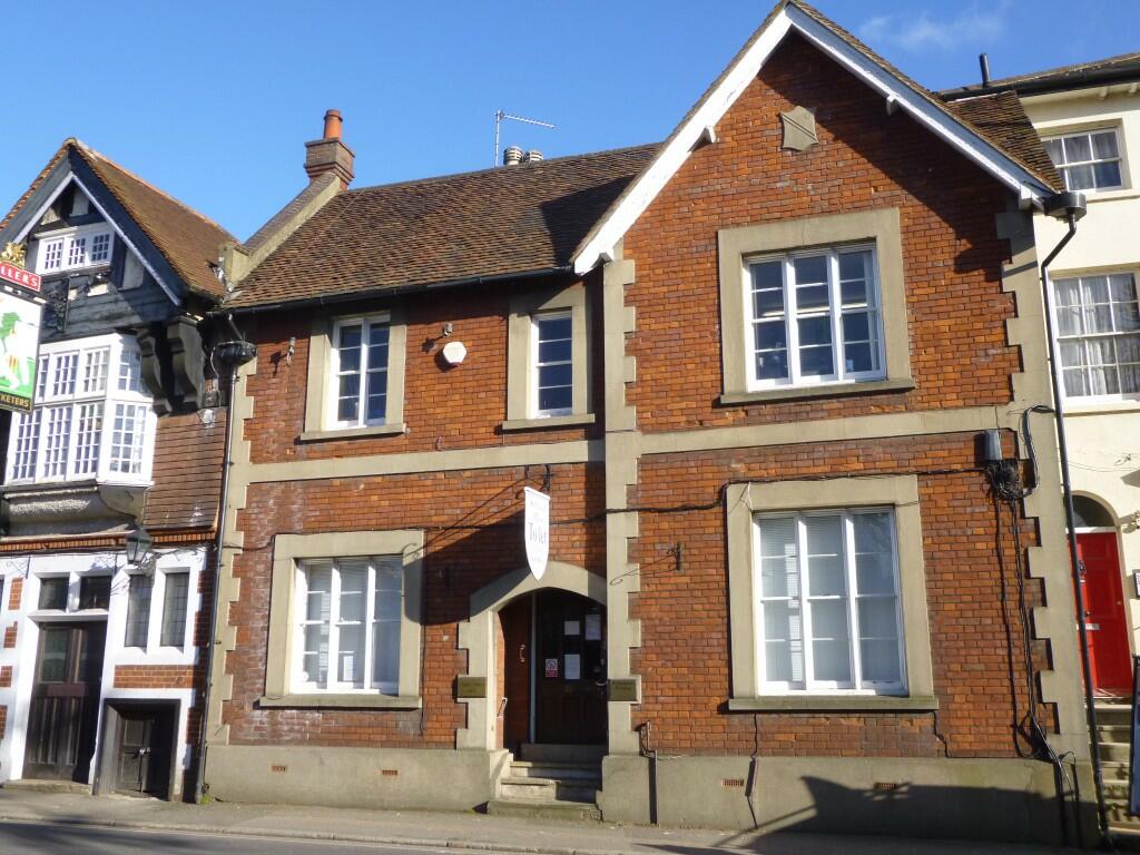 Serviced office to lease in South Street, Dorking, Surrey, RH4