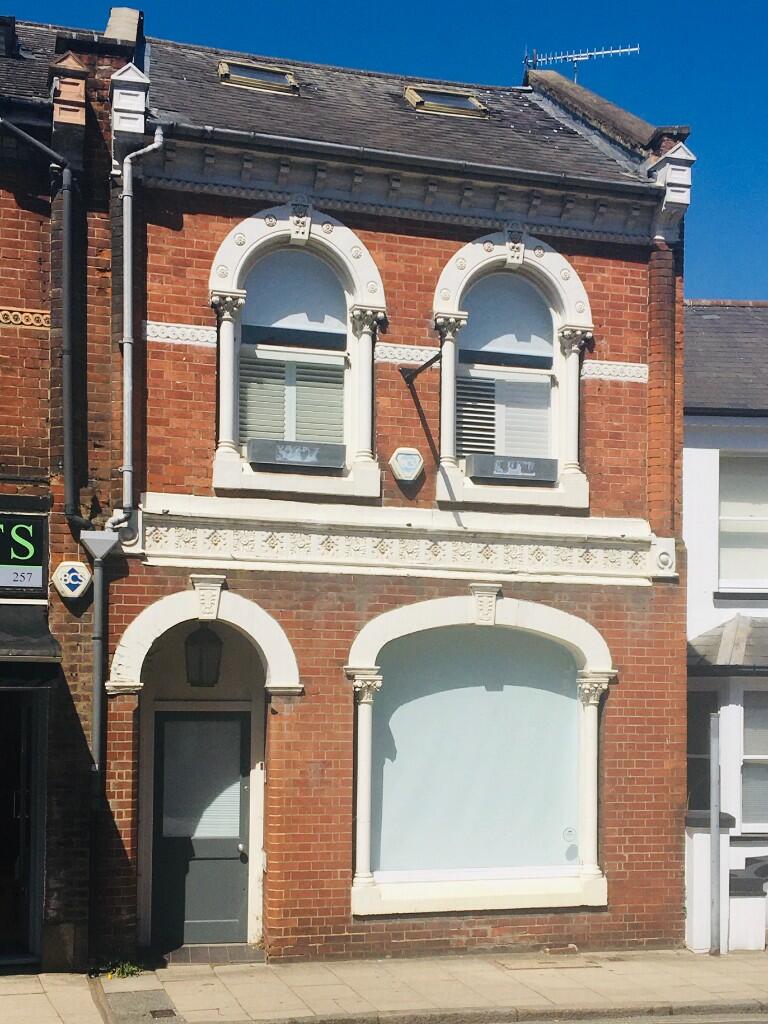 Office to lease in High Street, Dorking, Surrey, RH4