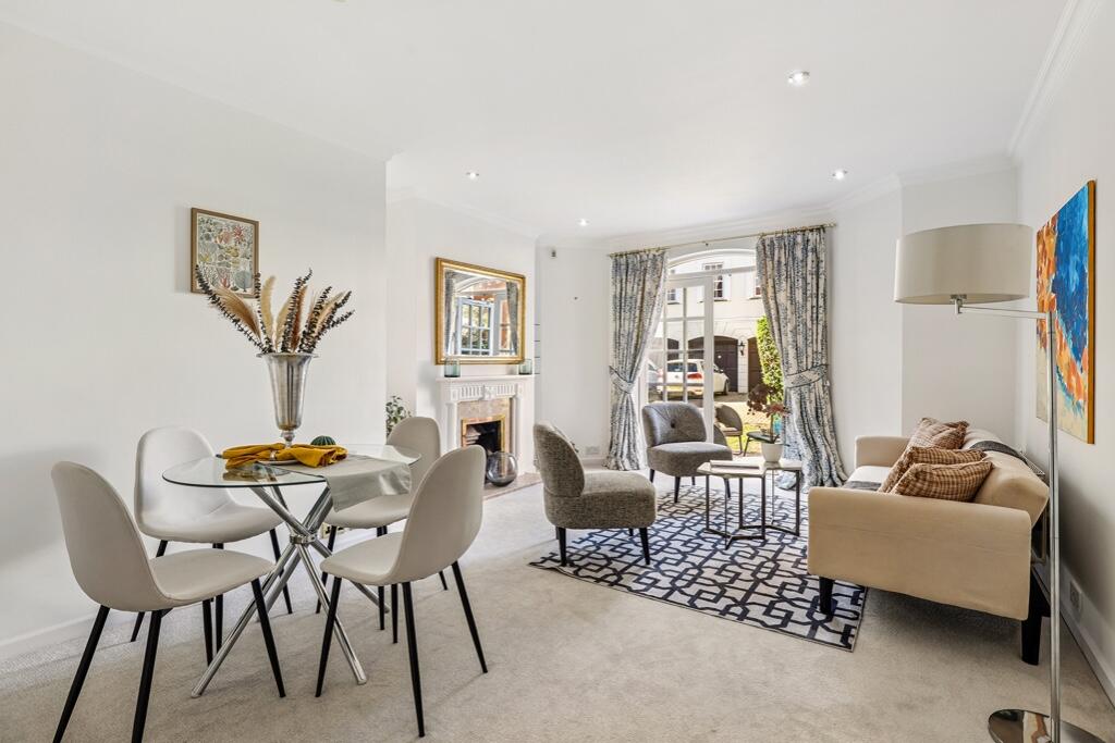 Main image of property: Queens Reach, East Molesey, Surrey, KT8