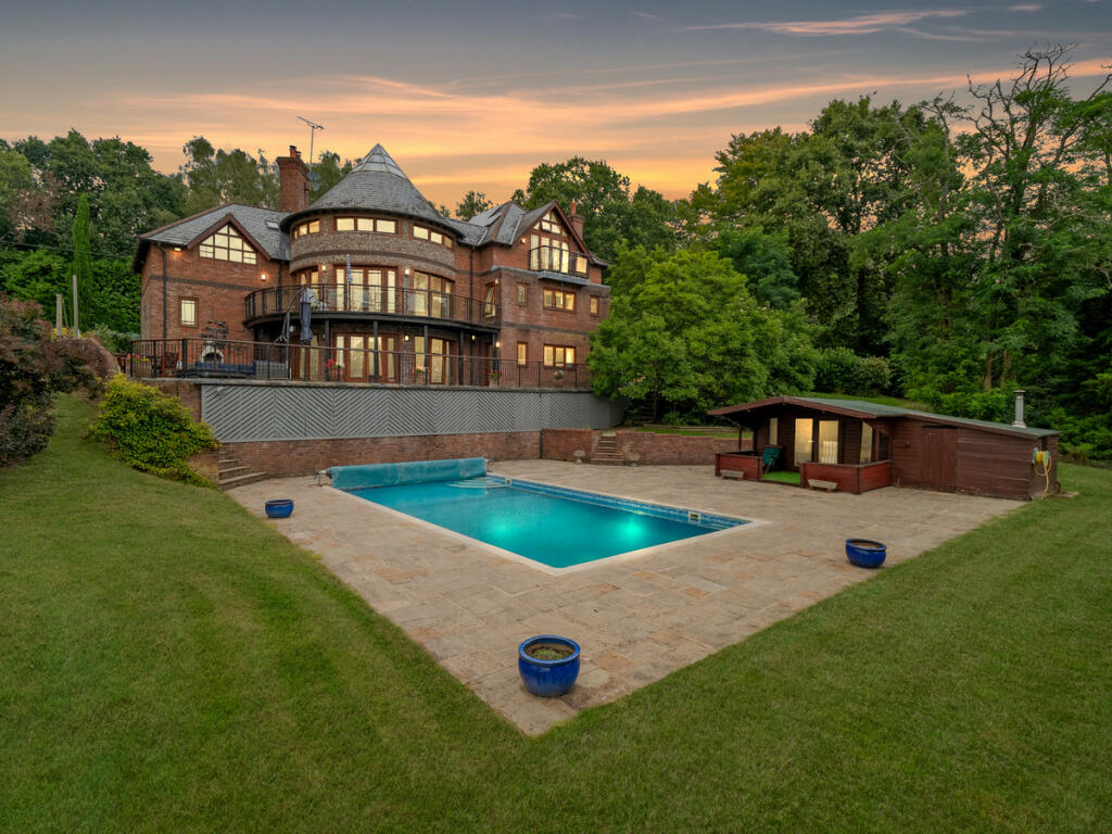 Main image of property: Bishops Lane Shirrell Heath Southampton, Hampshire, SO32 2JS
