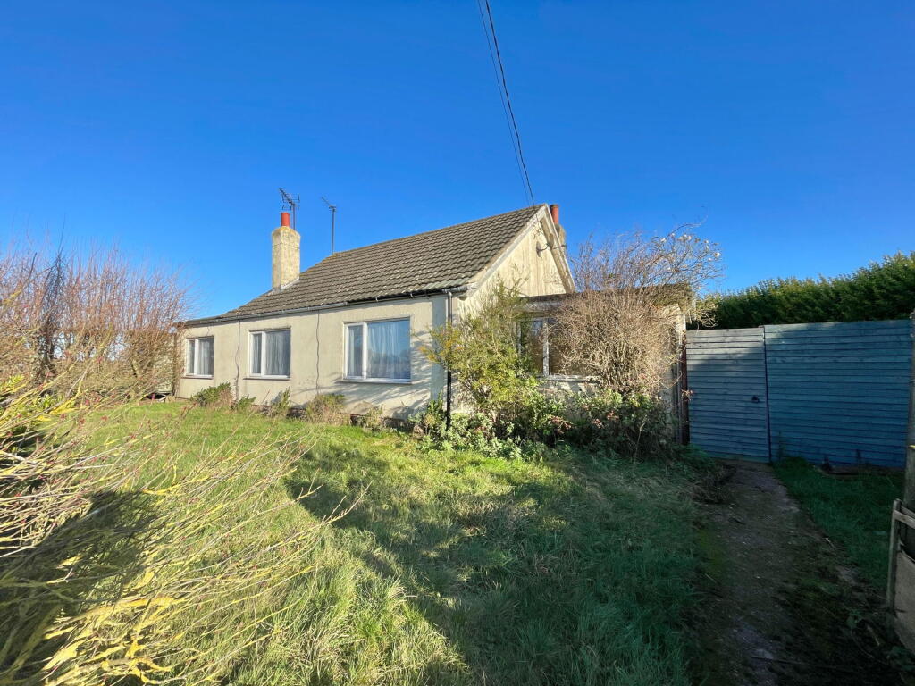 Main image of property: Willow Cottage, Fendyke Road, Outwell,