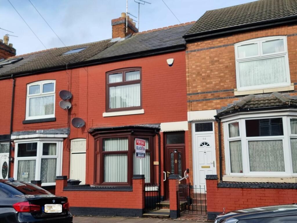 3 bedroom terraced house for sale in Doncaster Road, Leicester, LE4