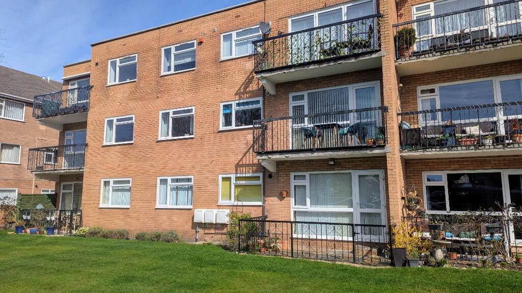 Main image of property: Hollyhurst Lodge, 18 Weld Road, Southport, Merseyside, PR8
