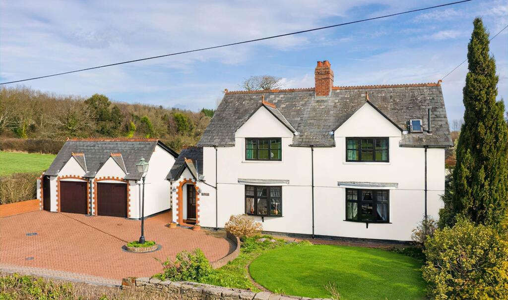 4 bedroom detached house for sale in Coedkernew, NP10