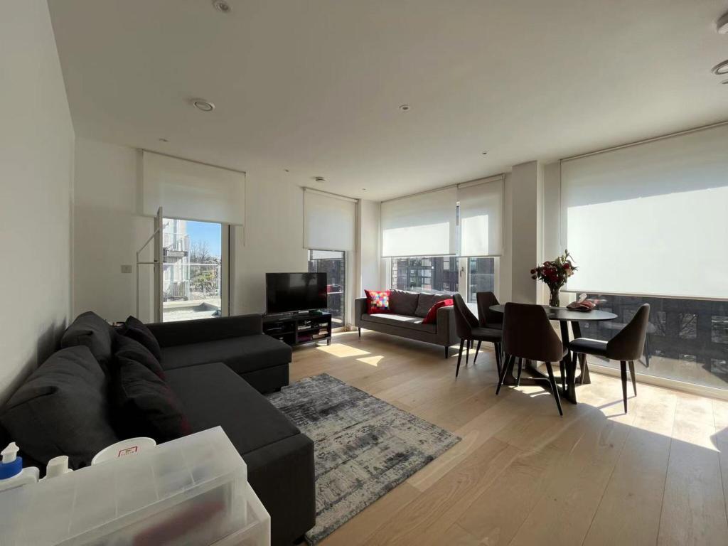 Main image of property: Kings Cross Quarter,N1 9JE