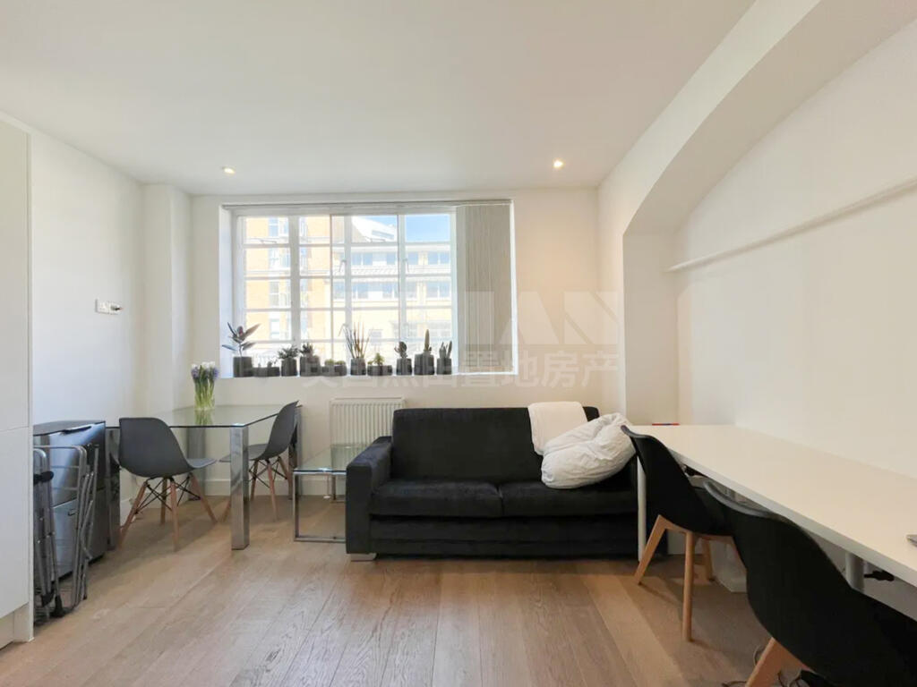 Main image of property: Cylde Square, London E14