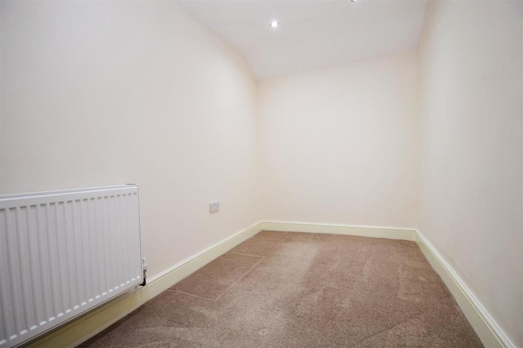 3 bedroom terraced house for sale in Higher Road, Longridge, Preston, PR3