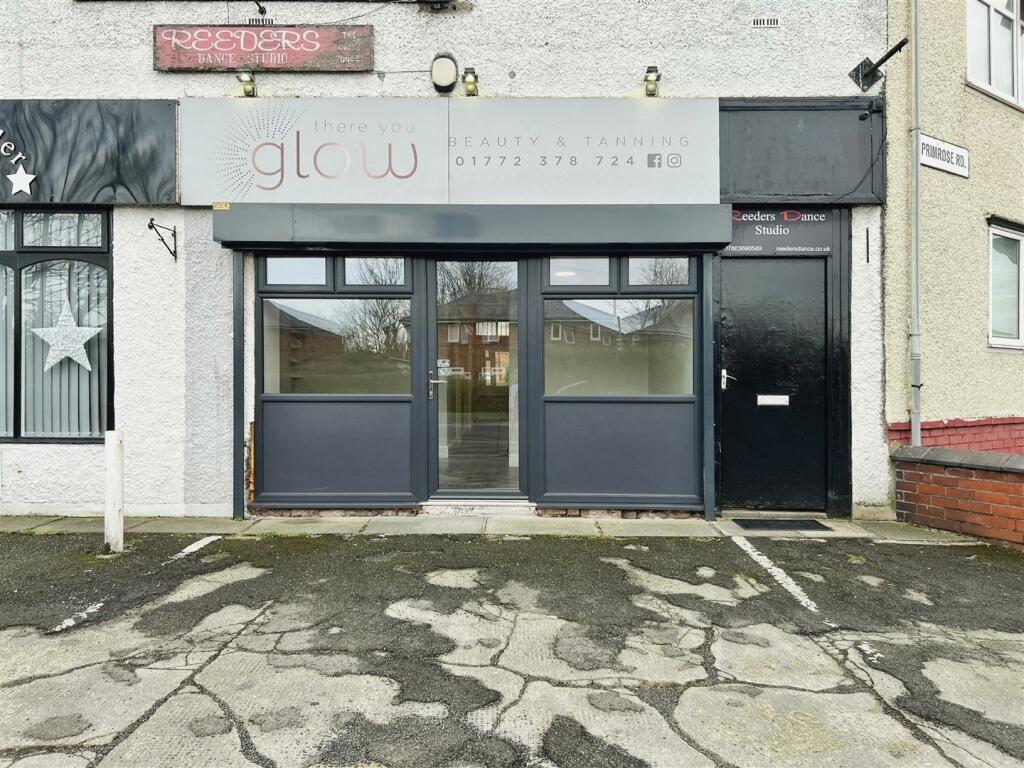 Commercial property for rent in Holme Slack Lane Preston, PR1