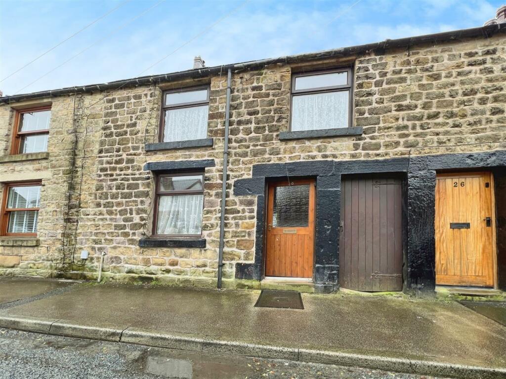 3 bedroom cottage for sale in Higher Road, Longridge, Preston, PR3
