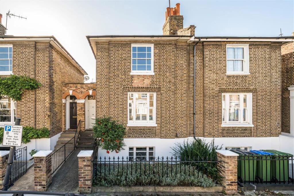 Main image of property: Guildford Grove, Greenwich