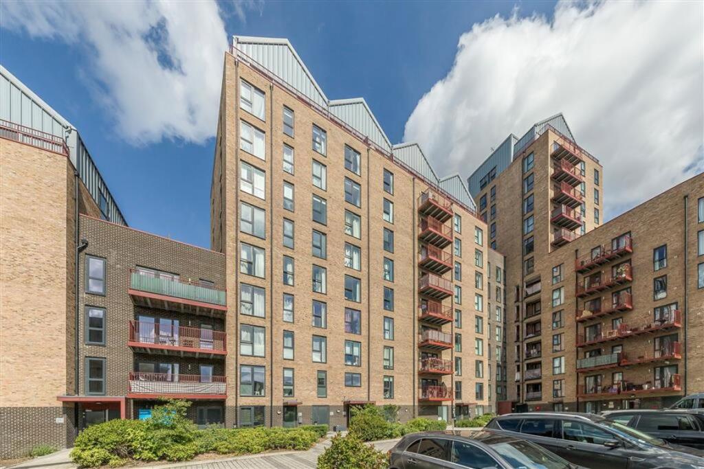 Main image of property: Greenwich High Road, Greenwich