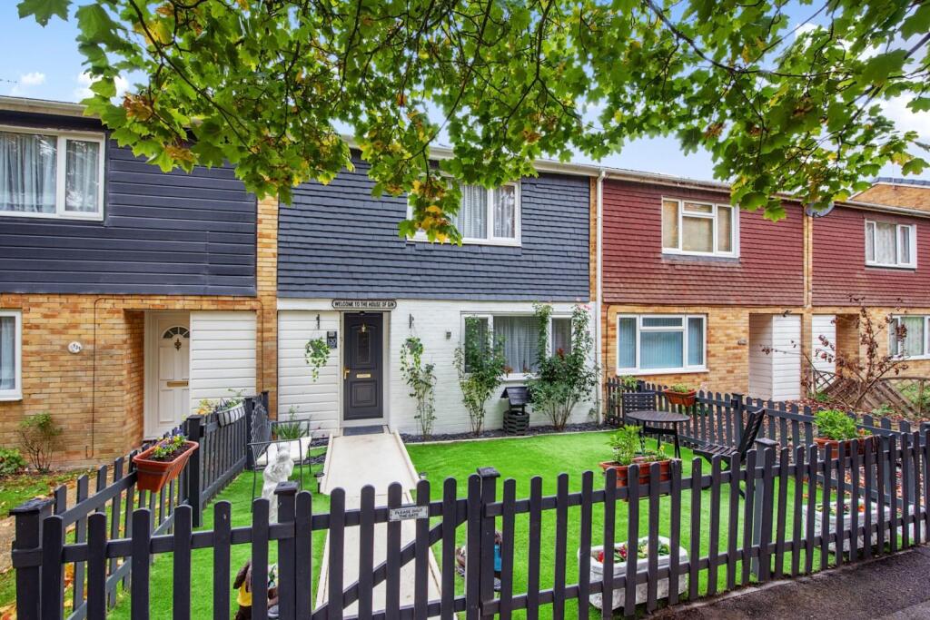 Main image of property: Tiverton Road, Basingstoke