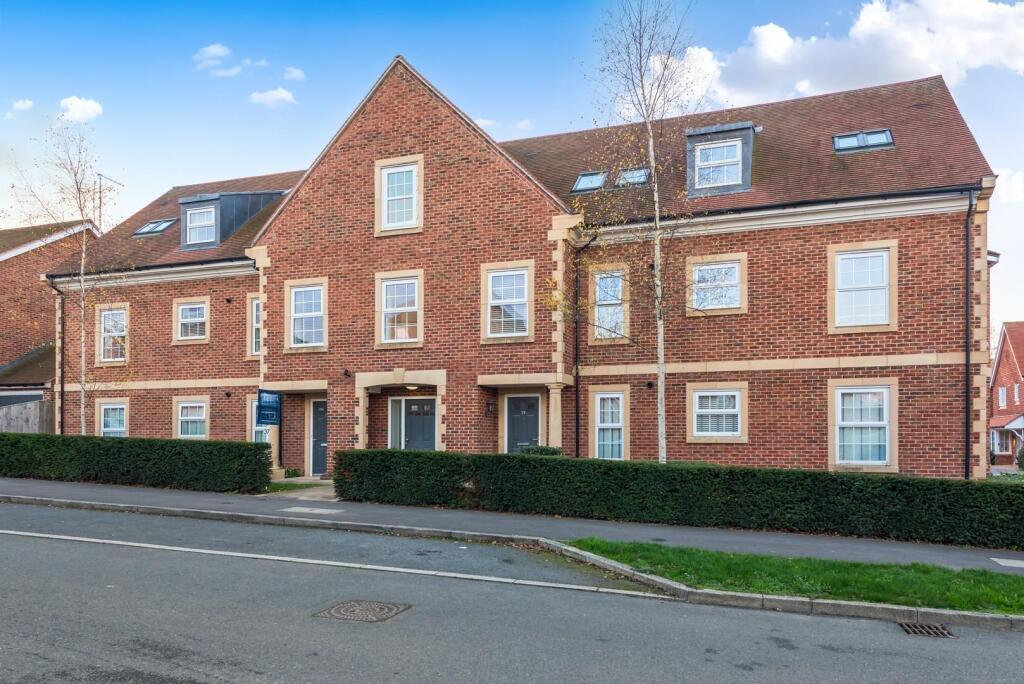 Main image of property: Murano Drive, Chineham, Basingstoke