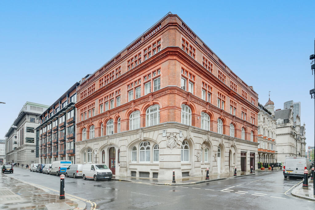Main image of property: Victoria House, Tudor Street, EC4Y