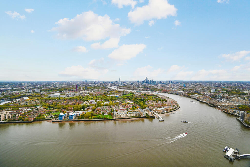 Main image of property: Landmark Pinnacle, Canary Wharf, E14