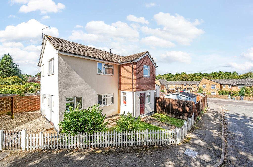 Main image of property: Catena Rise, Lightwater, Surrey, GU18