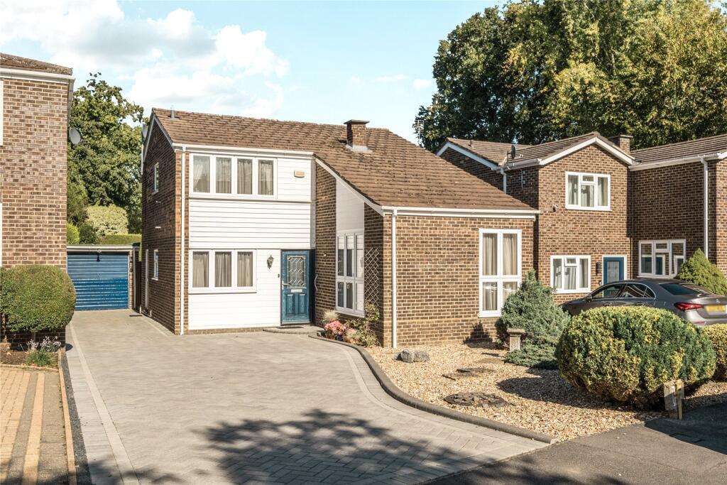Main image of property: Lightwater Meadow, Lightwater, Surrey, GU18