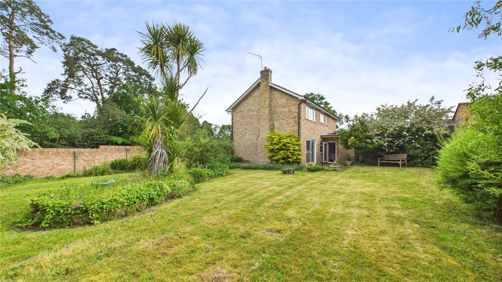 Main image of property: Derwent Road, Lightwater, Surrey, GU18