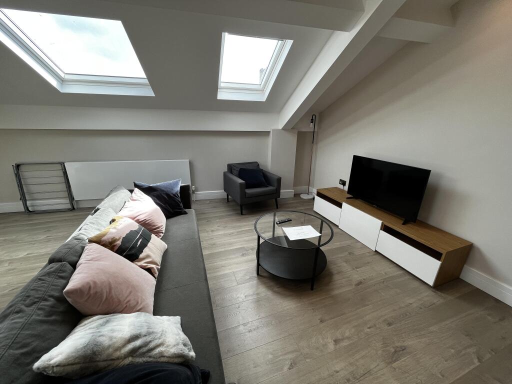 Main image of property: The Courtyard, 48 New North Road, Exeter