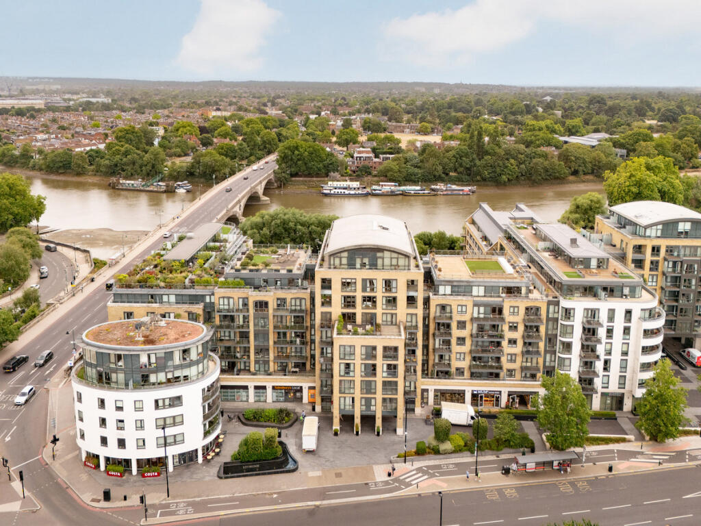 Main image of property: 8 Kew Bridge, Brentford, TW8