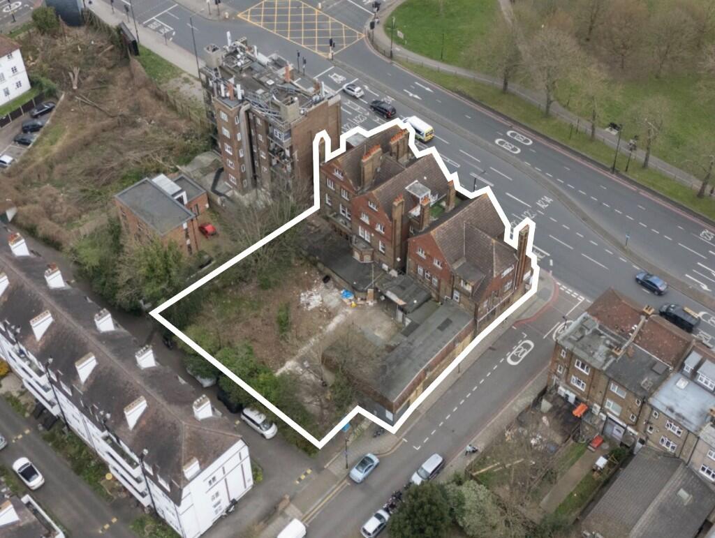 Main image of property: Hambly Mansions, 412-416 Streatham High Road, London, SW16 6EU