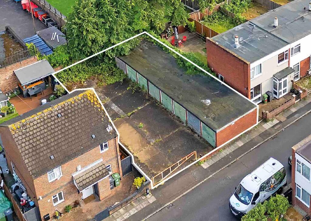 Main image of property: Garages Between 15 & 17 Aldersgrove Avenue, Mottingham, Bromley, SE9