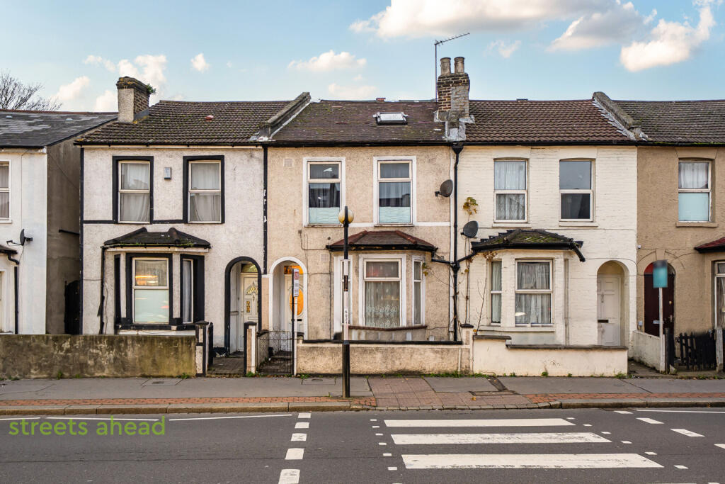 Main image of property: Whitehorse Road, Thornton Heath, CR7