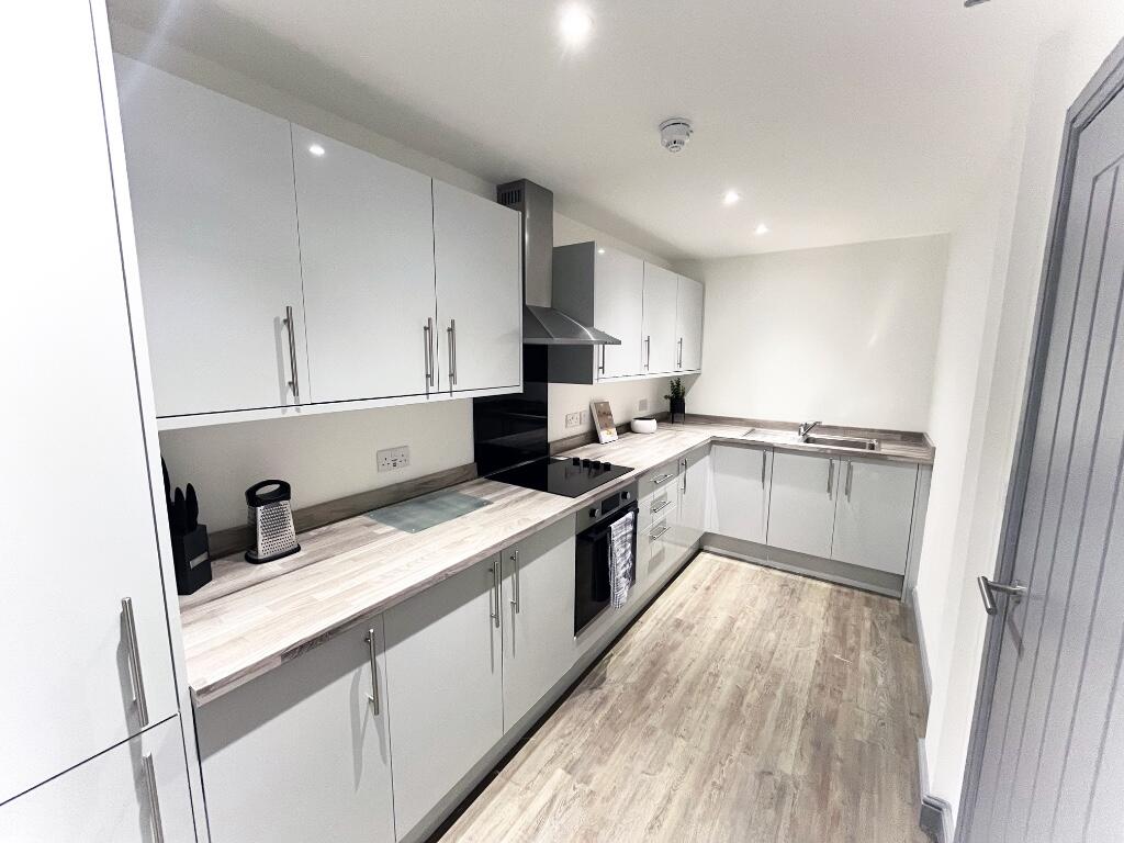 Main image of property: Leeds Road, Castleford, West Yorkshire, WF10