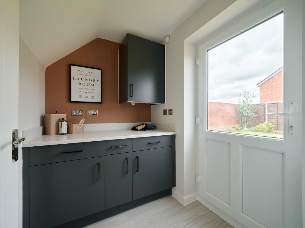 Additional property image - Sonnet Park, 
Banbury Road, 
Stratford-upon-Avon, 
Warwickshire, 
CV37 7GY