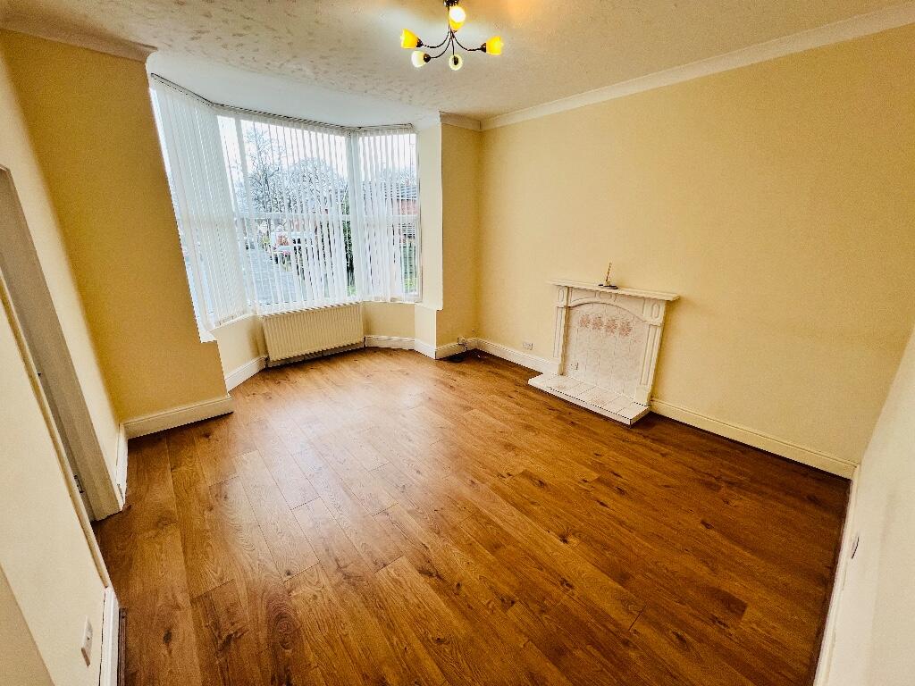 1 bedroom ground floor flat for rent in Moorton Avenue, Burnage, Manchester, M19