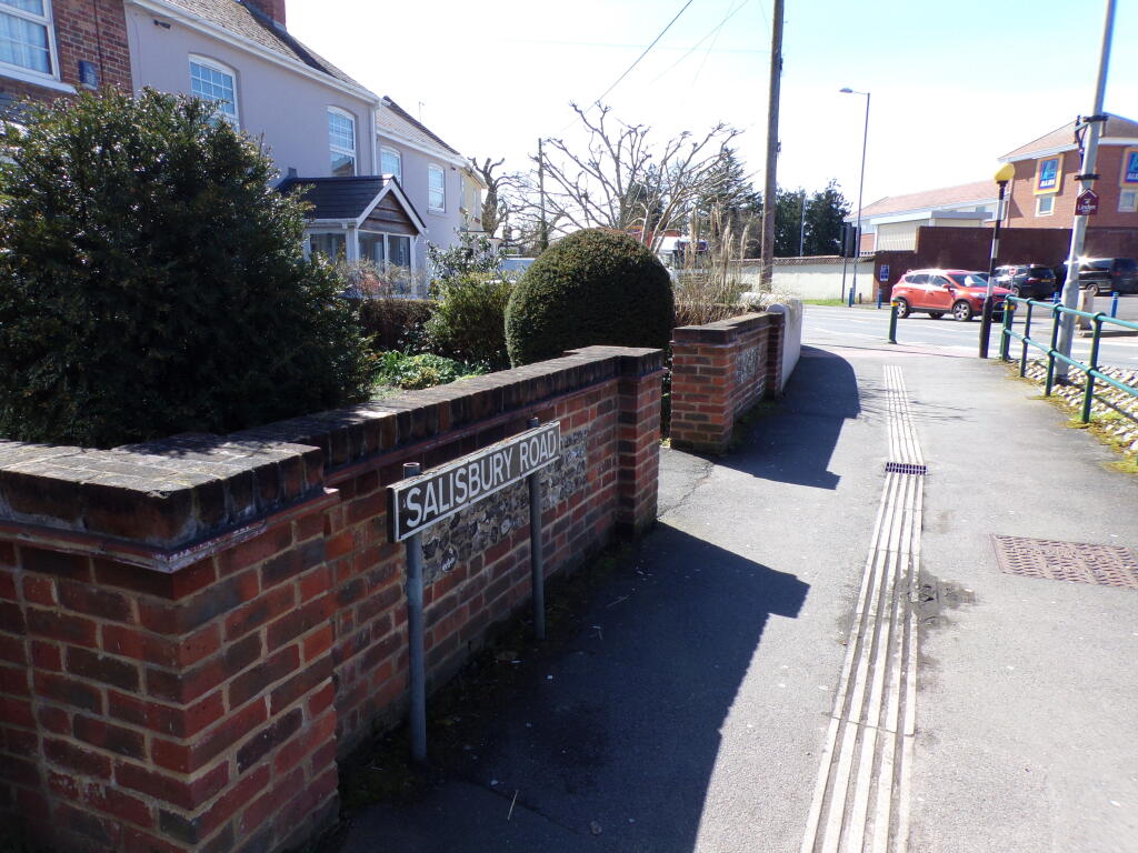 Main image of property: Amesbury, Salisbury