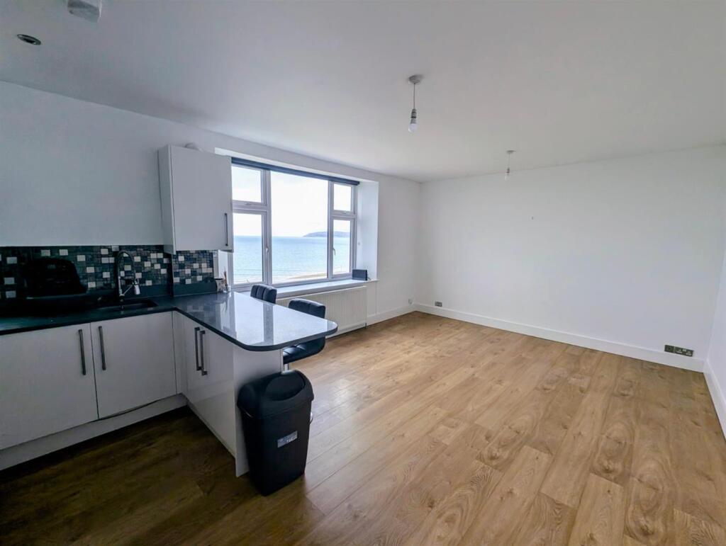 Main image of property: London House, Penmaenmawr