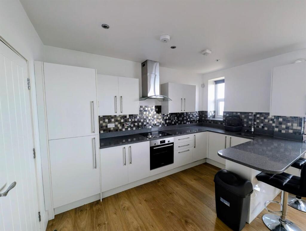 Main image of property: London House, Penmaenmawr