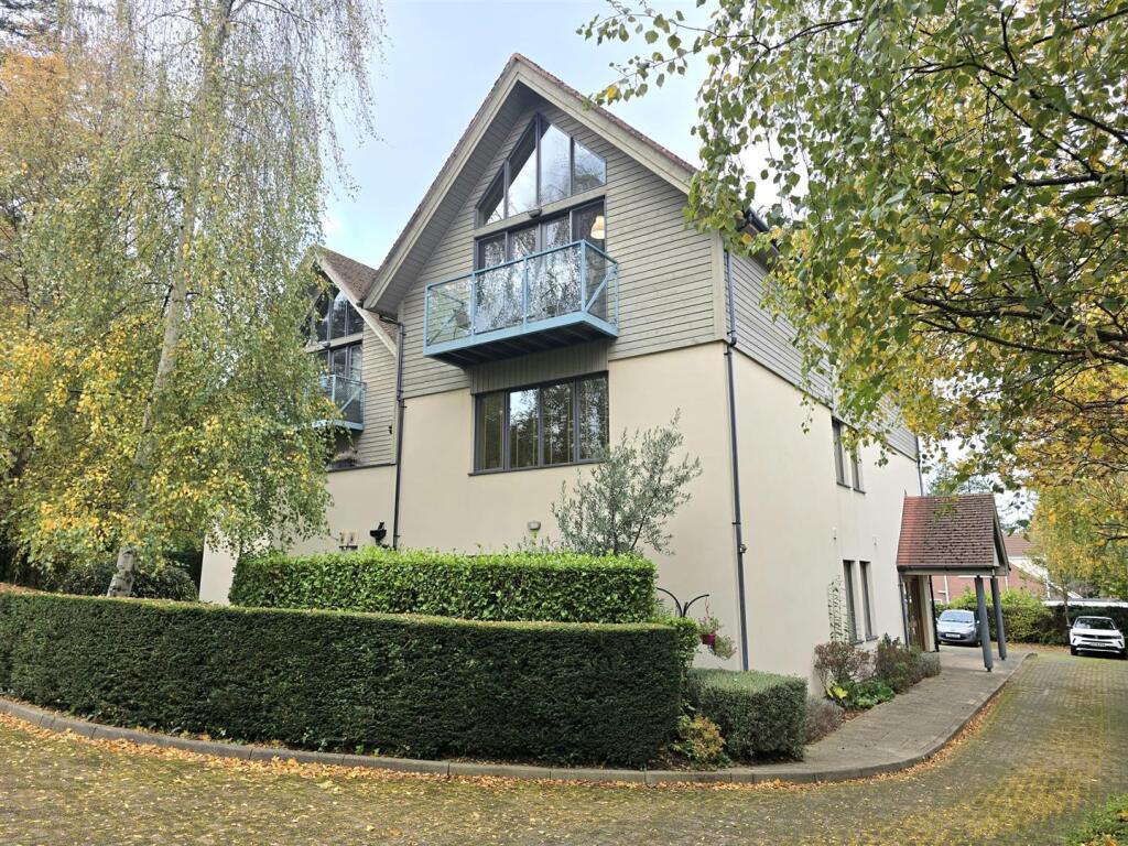 Main image of property: Brackley Avenue, Colwyn Bay