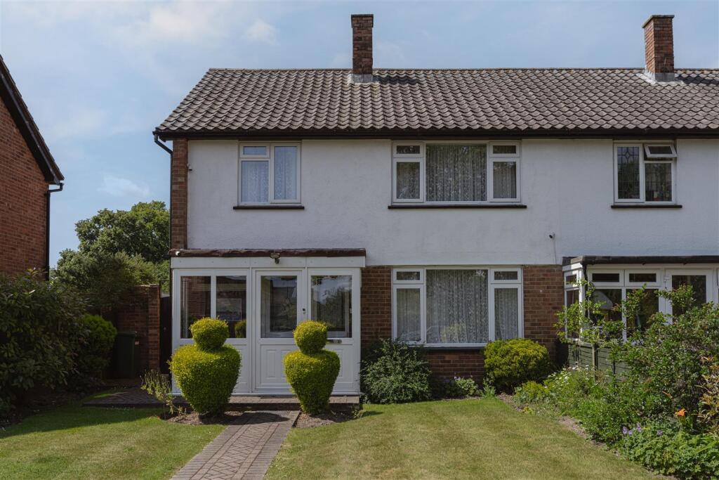 Main image of property: Fairlawn Road, Banstead